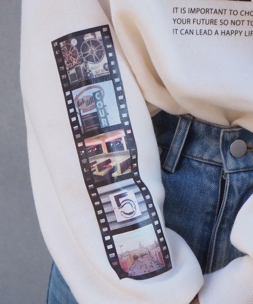tiptop(ティップトップ)の「2020AW 裏起毛フォトプリントプルオーバー(スウェット・レディース・オフホワイト/アイボリー/ブラック/スミクロ/ライトベージュ/ベージュ・FREE)」の10枚目の写真