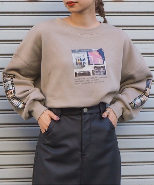tiptop(ティップトップ)の「2020AW 裏起毛フォトプリントプルオーバー(スウェット・レディース・オフホワイト/アイボリー/ブラック/スミクロ/ライトベージュ/ベージュ・FREE)」の18枚目の写真