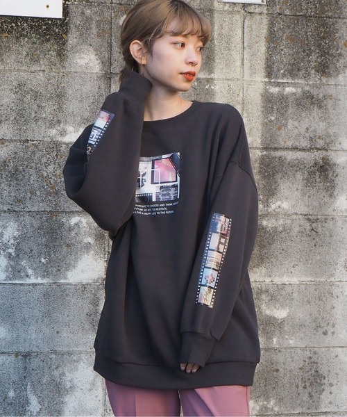tiptop(ティップトップ)の「2020AW 裏起毛フォトプリントプルオーバー(スウェット・レディース・オフホワイト/アイボリー/ブラック/スミクロ/ライトベージュ/ベージュ・FREE)」の21枚目の写真