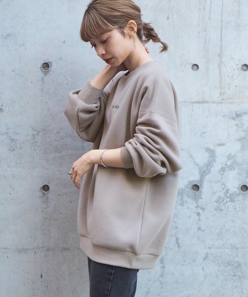 tiptop(ティップトップ)の「2020AW 裏起毛フォトプリントプルオーバー(スウェット・レディース・オフホワイト/アイボリー/ブラック/スミクロ/ライトベージュ/ベージュ・FREE)」の14枚目の写真