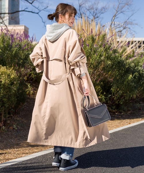 SpRay（スプレイ）の「ピーチキャンディスリーブトレンチコート（トレンチコート・レディース・ベージュ/ブルー/ピンクベージュ/ライトベージュ/グレイッシュベージュ・MEDIUM/LARGE）」の16枚目の写真