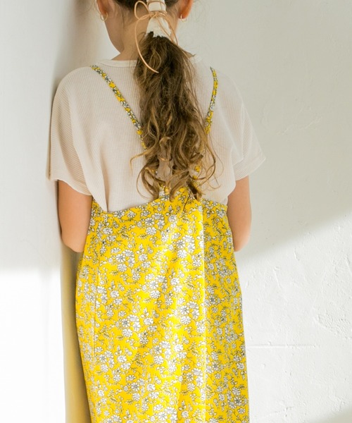 pairmanon（ペアマノン）の「【さらサーマル】【リンクコーデ】Tシャツキャミワンピース2点セット（ワンピース・キッズ・ホワイト×ブラック/モカ/ドット/レモンイエロー/サンドベージュ/ブラック系その他2/ブラック系その他/ブラウン/ベージュ系その他/クリアグリーン/ブルー系その他3/オリーブ・100/90/130/140/150/110/120）」の14枚目の写真