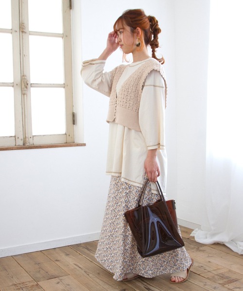 Crisp（クリスプ）の「クロシェニットビスチェ（キャミソール・レディース・ベージュ/ブルー・FREE）」の20枚目の写真