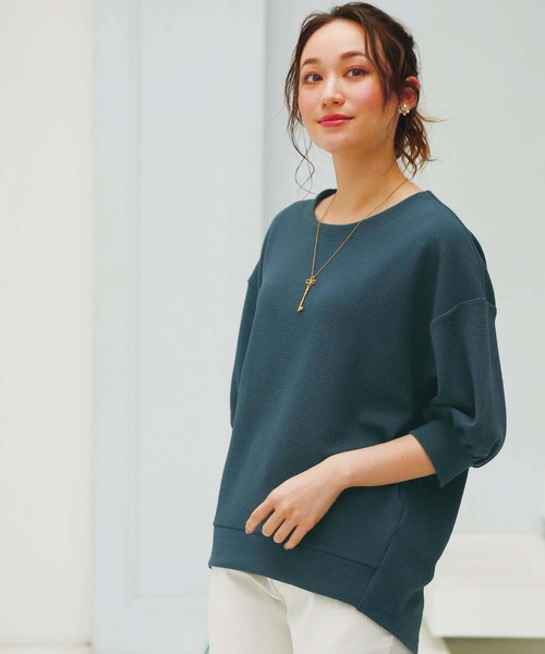 BELLUNA PLUS(ベルーナ)の「ジャカード素材袖ギャザープルオーバー(Tシャツ/カットソー・レディース・ネイビー/ブルーグレー/ライトカーキ/テラコッタ・MEDIUM/LARGE/X-LARGE)」の10枚目の写真