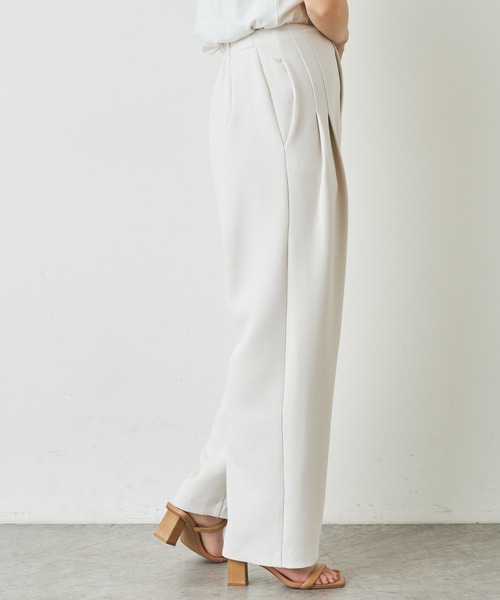 Omekashi（オメカシ）の「ダブルタックパンツ（その他パンツ・レディース・オフホワイト/ベージュ/ブラック・36/38）」の16枚目の写真