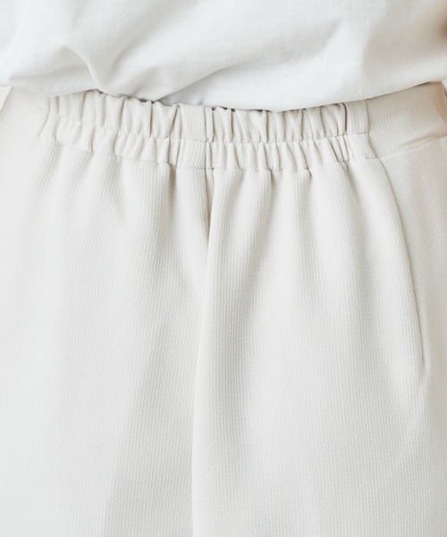 Omekashi（オメカシ）の「ダブルタックパンツ（その他パンツ・レディース・オフホワイト/ベージュ/ブラック・36/38）」の22枚目の写真