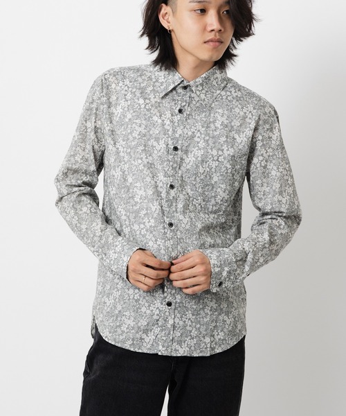 Peter England(ピーターイングランド)の「英国老舗ブランド 花柄シャツ 日本縫製 Peter England(シャツ/ブラウス・メンズ・ホワイト/ネイビー/ブルー/グリーン/ネイビー系/グレー/オフホワイト/ネイビー系1/ネイビー系2/ホワイト系その他/ベージュ/ネイビー系3/イエロー/ホワイト系その他2/グレー系その他/ブルー系その他2/エメラルド/イエロー系その他/グリーン系その他/ブルー系その他/ブルー系その他3/ブラック/ホワイト系その他5/ネイビー系4/ホワイト系/ホワイト系その他4/イエロー系その他2/クリーム/ブラック系その他/ホワイト系その他6/ホワイト系その他7/ホワイト系その他3/ダークネイビー・SMALL/LARGE/X-LARGE/MEDIUM)」の15枚目の写真