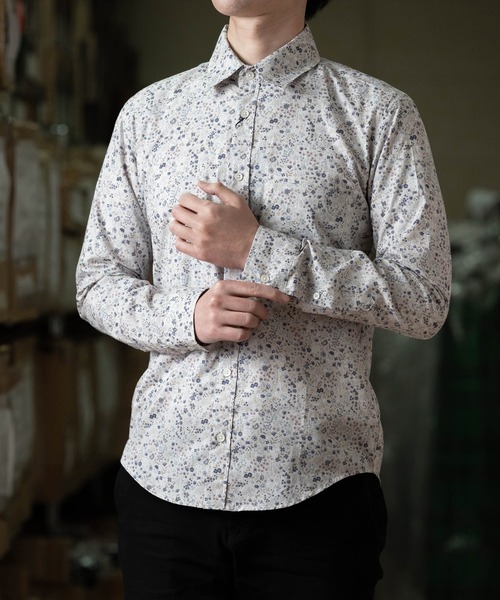 Peter England(ピーターイングランド)の「英国老舗ブランド 花柄シャツ 日本縫製 Peter England(シャツ/ブラウス・メンズ・ホワイト/ネイビー/ブルー/グリーン/ネイビー系/グレー/オフホワイト/ネイビー系1/ネイビー系2/ホワイト系その他/ベージュ/ネイビー系3/イエロー/ホワイト系その他2/グレー系その他/ブルー系その他2/エメラルド/イエロー系その他/グリーン系その他/ブルー系その他/ブルー系その他3/ブラック/ホワイト系その他5/ネイビー系4/ホワイト系/ホワイト系その他4/イエロー系その他2/クリーム/ブラック系その他/ホワイト系その他6/ホワイト系その他7/ホワイト系その他3/ダークネイビー・SMALL/LARGE/X-LARGE/MEDIUM)」の3枚目の写真