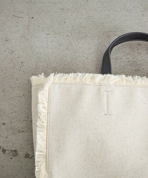 EFOLE（エフォル）の「フリンジ ビッグ トートバッグ（トートバッグ・レディース・ブラック/ダークブラウン/キャメル・FREE）」の11枚目の写真