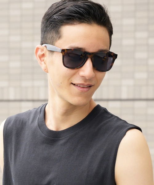 VANS(バンズ)の「VANS SHADES サングラス(サングラス・メンズ・その他1/その他2/ブラック×ホワイト/ブルー系その他/イエロー系その他/ブラック系その他・FREE)」の5枚目の写真