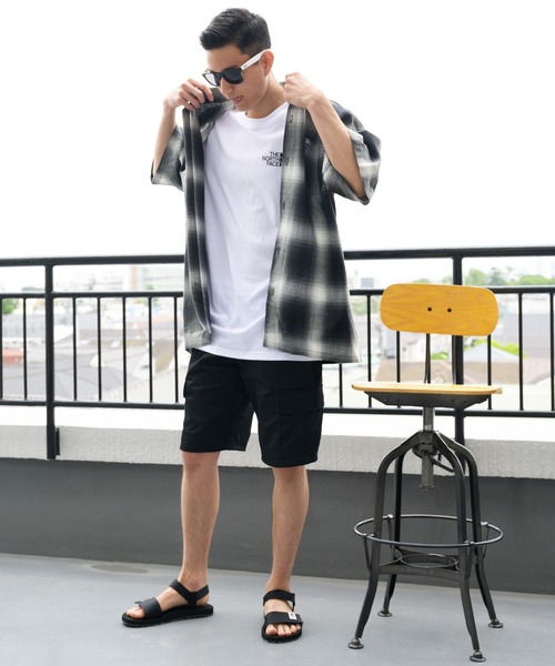 VANS(バンズ)の「VANS SHADES サングラス(サングラス・メンズ・その他1/その他2/ブラック×ホワイト/ブルー系その他/イエロー系その他/ブラック系その他・FREE)」の18枚目の写真