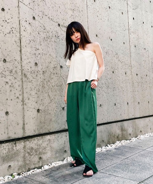 SEAGREEN(シーグリーン)の「JURI×Seagreen(シーグリーン) カップinワンショルダーTOPS(Tシャツ/カットソー・レディース・ホワイト/サックスブルー・1/2)」の10枚目の写真