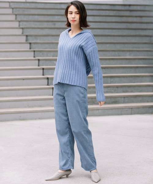 Munich（ミューニック）の「エキストラファインメリノウールリブニット　スキッパーカラープルオーバー（ニット/セーター・レディース・ブラック/サックスブルー/オフホワイト/ブラック×ホワイト・FREE）」の5枚目の写真