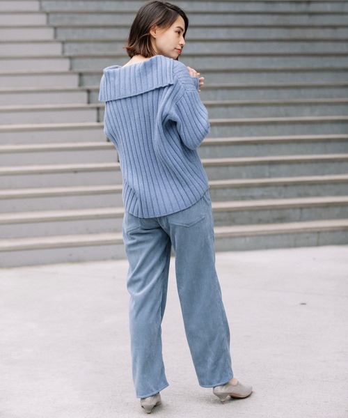 Munich（ミューニック）の「エキストラファインメリノウールリブニット　スキッパーカラープルオーバー（ニット/セーター・レディース・ブラック/サックスブルー/オフホワイト/ブラック×ホワイト・FREE）」の6枚目の写真