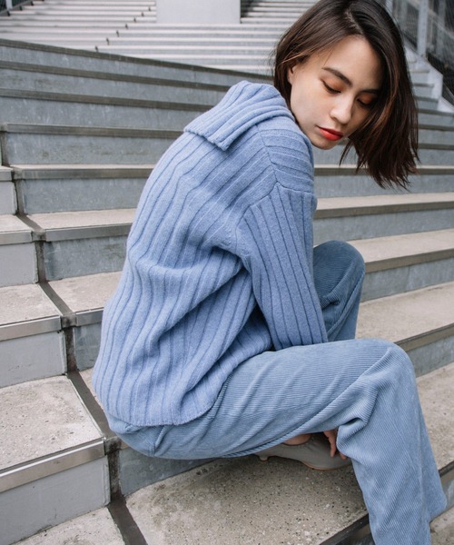 Munich（ミューニック）の「エキストラファインメリノウールリブニット　スキッパーカラープルオーバー（ニット/セーター・レディース・ブラック/サックスブルー/オフホワイト/ブラック×ホワイト・FREE）」の8枚目の写真