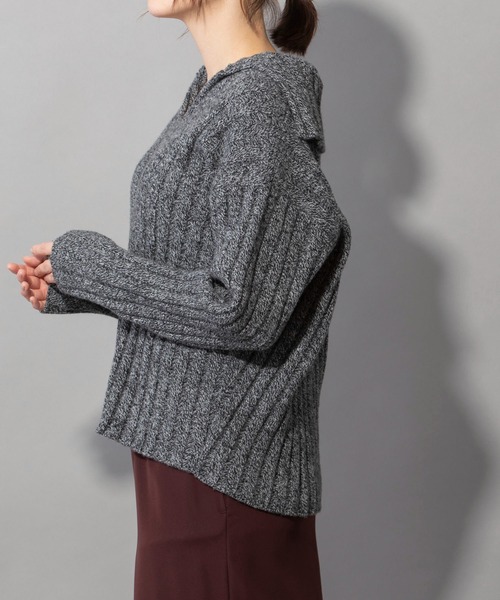 Munich（ミューニック）の「エキストラファインメリノウールリブニット　スキッパーカラープルオーバー（ニット/セーター・レディース・ブラック/サックスブルー/オフホワイト/ブラック×ホワイト・FREE）」の19枚目の写真