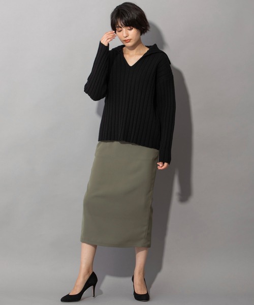 Munich（ミューニック）の「エキストラファインメリノウールリブニット　スキッパーカラープルオーバー（ニット/セーター・レディース・ブラック/サックスブルー/オフホワイト/ブラック×ホワイト・FREE）」の21枚目の写真