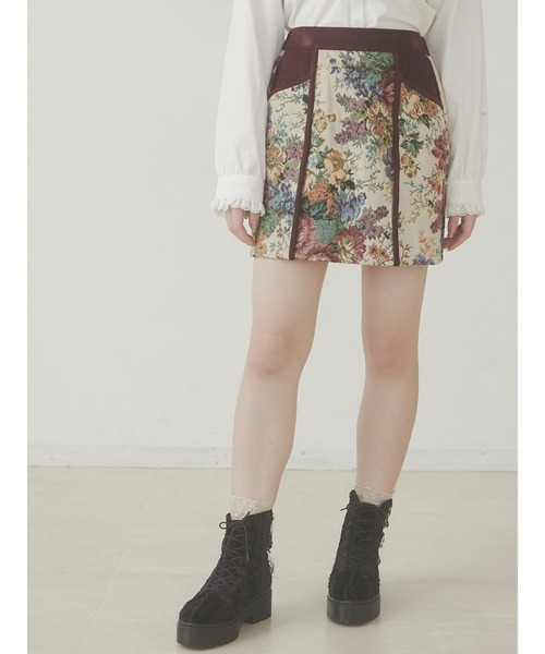 merry jenny（メリージェニー）の「ジャガードキリカエミニスカート（スカート・レディース・カーキ/ボルドー・FREE）」の2枚目の写真
