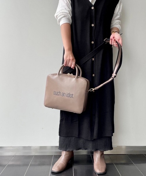 intoxic.（イントキシック）の「【intoxic.】イディオット（ボストンバッグ・レディース・ブラック/グレー系その他・FREE）」の15枚目の写真