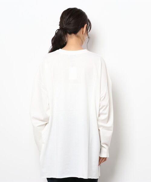 PAGEBOY（ページボーイ）の「シシュウロゴロンＴ（Tシャツ/カットソー・レディース・ブラック/オフホワイト/パープル系その他/グレイッシュベージュ・FREE）」の8枚目の写真