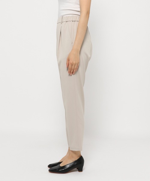 LEPSIM（レプシィム）の「【ハタラク7DAYSパンツ】嬉しい機能が付いたテーパードパンツ[2021秋冬]　959426（その他パンツ・レディース・ブルー/グレイッシュベージュ/イエロー系その他/ブラック/レンガ/レッド・LARGE/SMALL/MEDIUM/X-SMALL/LL）」の12枚目の写真