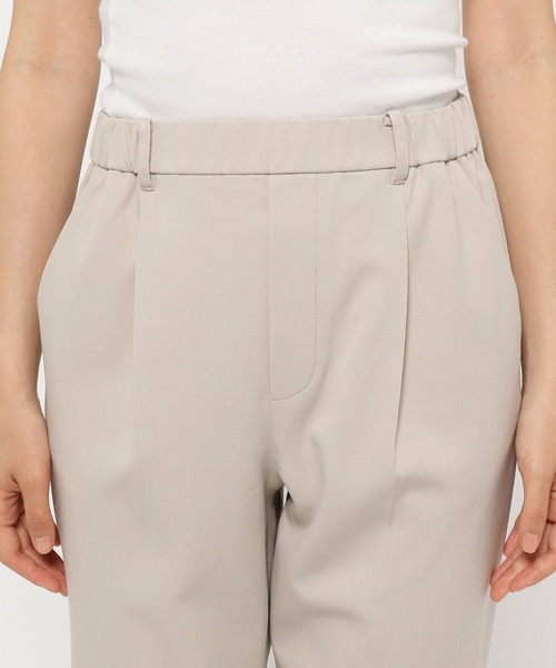 LEPSIM（レプシィム）の「【ハタラク7DAYSパンツ】嬉しい機能が付いたテーパードパンツ[2021秋冬]　959426（その他パンツ・レディース・ブルー/グレイッシュベージュ/イエロー系その他/ブラック/レンガ/レッド・LARGE/SMALL/MEDIUM/X-SMALL/LL）」の14枚目の写真