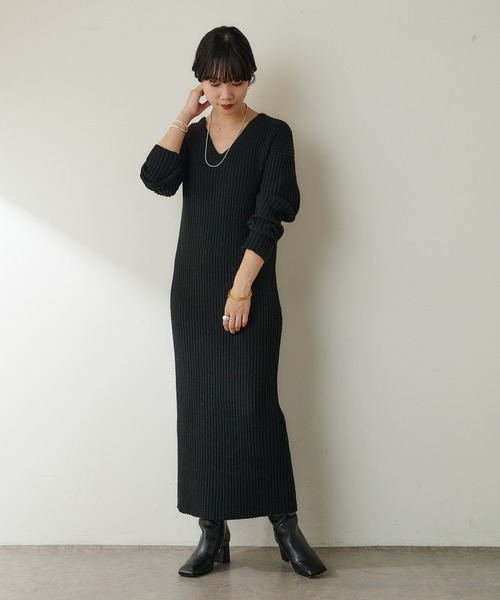 SHENERY（シーナリー）の「バックシャンリブニットワンピース（ワンピース・レディース・オフホワイト/ブラック/グレー・FREE）」の6枚目の写真