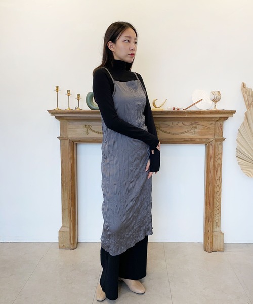 CEMONEMO（セモネモ）の「ワッシャー加工 キャミワンピース（ワンピース・レディース・ベージュ/グレー/ブラック・FREE）」の11枚目の写真