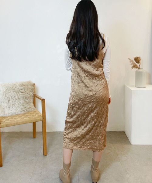 CEMONEMO（セモネモ）の「ワッシャー加工 キャミワンピース（ワンピース・レディース・ベージュ/グレー/ブラック・FREE）」の7枚目の写真