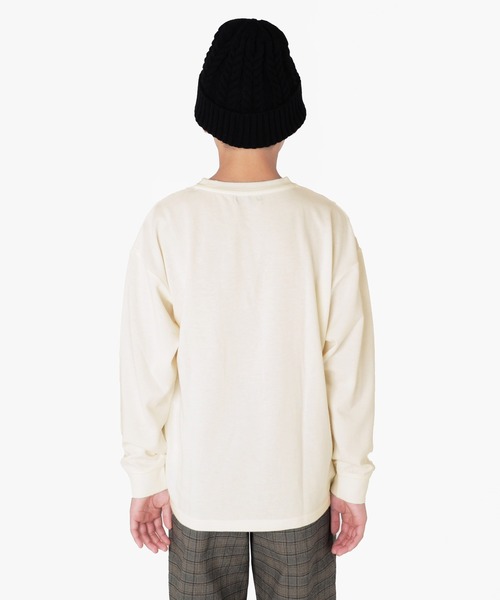GLAZOS（グラソス）の「厚手天竺・ドロップショルダーワンポイント刺繍ポケット長袖Tシャツ（Tシャツ/カットソー・キッズ・ホワイト/ブラック/ダークグリーン/ネイビー・140cm/150cm/160cm/170cm/130cm）」の8枚目の写真