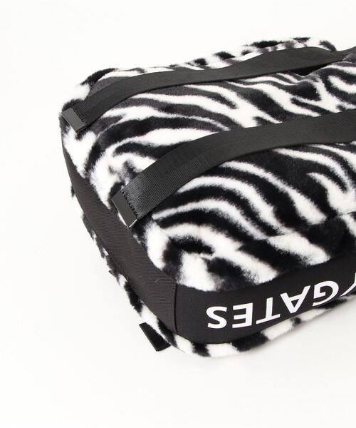 PEARLY GATES】 フェイクファー カートバッグ ＜ゼブラ柄＞ (UNISEX)