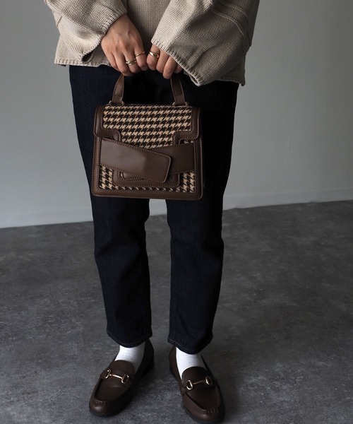 Riberry（リベリー）の「千鳥柄バッグ（ハンドバッグ・レディース・ブラック/ベージュ/ブラウン・FREE）」の4枚目の写真