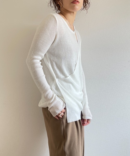 wee9s(ウィークス)の「wrap design knit tops / 程よい肌見せで着痩せ効果も叶うラップデザイン長袖ニットブラウス(ニット/セーター・レディース・ブラック/グリーン/アイボリー・FREE)」の8枚目の写真