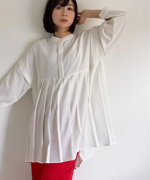 ottilie(オティーリエ)の「プリーツ切替ブラウス(シャツ/ブラウス・レディース・ブラック/ベージュ/オフホワイト・FREE)」の12枚目の写真