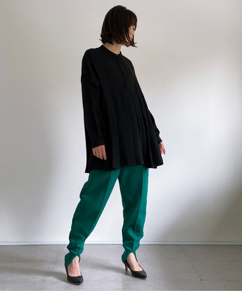 ottilie(オティーリエ)の「プリーツ切替ブラウス(シャツ/ブラウス・レディース・ブラック/ベージュ/オフホワイト・FREE)」の15枚目の写真