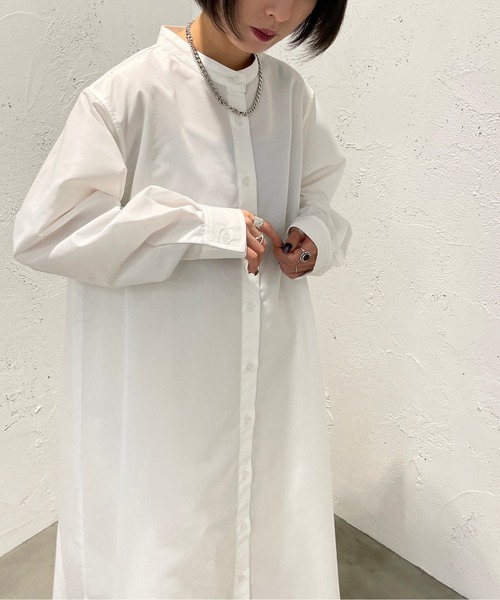 apres jour mignon（アプレジュールミニョン）の「バンドカラーシャツワンピース【ZOZOTOWN限定アイテム】（ワンピース・レディース・オフホワイト/ブラック・X-LARGE/フリー）」の4枚目の写真