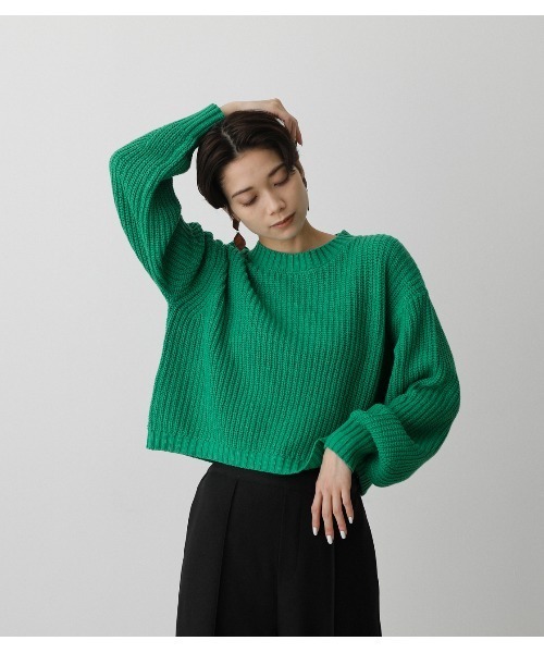 AZUL by moussy(アズールバイマウジー)の「SHORT COLOR KNIT(ニット/セーター・レディース・レッド/ブラック/グレー/グリーン/ライトイエロー・FREE)」の4枚目の写真