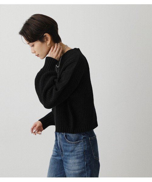AZUL by moussy(アズールバイマウジー)の「SHORT COLOR KNIT(ニット/セーター・レディース・レッド/ブラック/グレー/グリーン/ライトイエロー・FREE)」の7枚目の写真