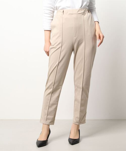 ehka sopo(エヘカソポ)の「センターシームテーパードパンツ(その他パンツ・レディース・ブラック/ベージュ/サックスブルー・フリ-)」の8枚目の写真