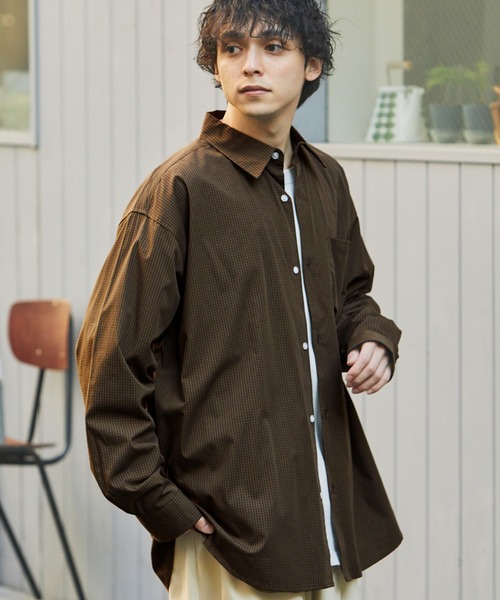 MONO-MART（モノマート）の「リラックスルーズレギュラーカラーブロードシャツ（シャツ/ブラウス・メンズ・ホワイト/チャコール/グレー系1/グレー系2/グレー系3/ブラウン系/ライトベージュ/ネイビー系/ブラック/サックスブルー/チャコールグレー/ブルー系/ライトグレー/オリーブ/ブルー系2・M/L）」の9枚目の写真