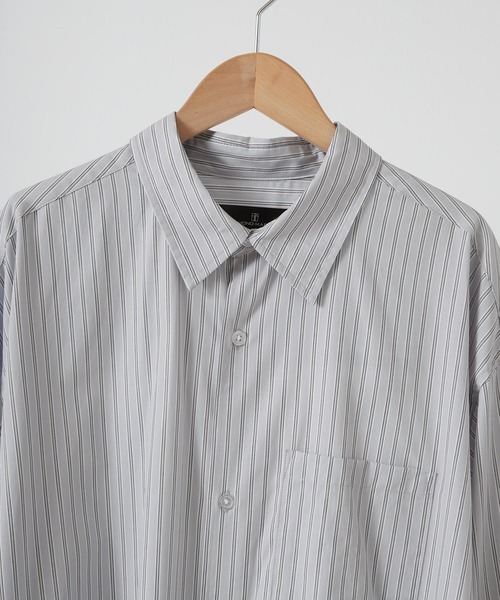 MONO-MART（モノマート）の「リラックスルーズレギュラーカラーブロードシャツ（シャツ/ブラウス・メンズ・ホワイト/チャコール/グレー系1/グレー系2/グレー系3/ブラウン系/ライトベージュ/ネイビー系/ブラック/サックスブルー/チャコールグレー/ブルー系/ライトグレー/オリーブ/ブルー系2・M/L）」の16枚目の写真