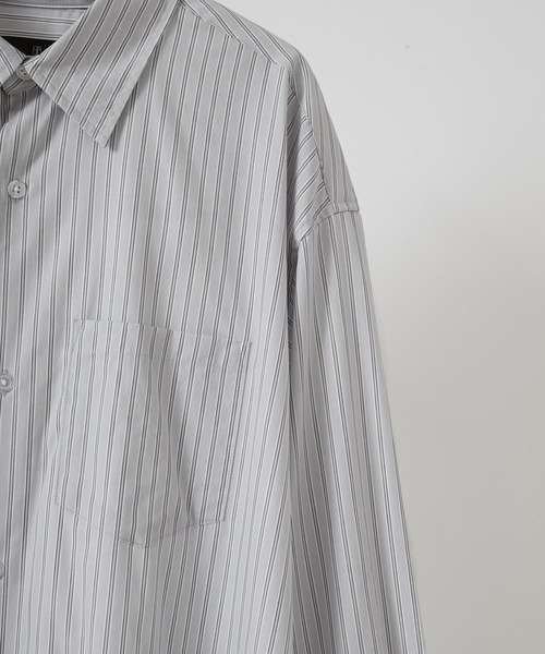 MONO-MART（モノマート）の「リラックスルーズレギュラーカラーブロードシャツ（シャツ/ブラウス・メンズ・ホワイト/チャコール/グレー系1/グレー系2/グレー系3/ブラウン系/ライトベージュ/ネイビー系/ブラック/サックスブルー/チャコールグレー/ブルー系/ライトグレー/オリーブ/ブルー系2・M/L）」の19枚目の写真