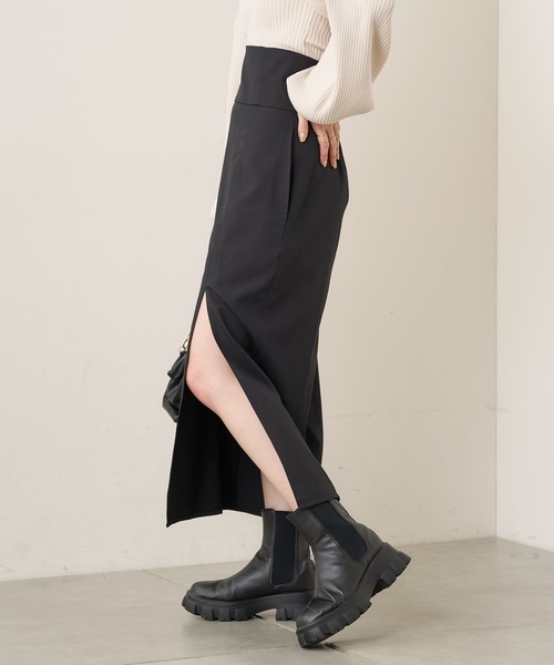 Chico(チコ)の「【新色追加・Web限定】スリットハイウエストタイトロングスカート(スカート・レディース・ブラック/グレー/アイボリー・FREE)」の8枚目の写真