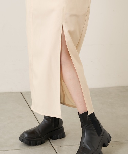 Chico(チコ)の「【新色追加・Web限定】スリットハイウエストタイトロングスカート(スカート・レディース・ブラック/グレー/アイボリー・FREE)」の16枚目の写真