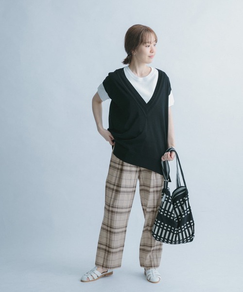 FORK&SPOON(フォークアンドスプーン)の「FORK&SPOON コットンリネンワイドパンツ(その他パンツ・レディース・ナチュラル/チェック・1/2)」の4枚目の写真