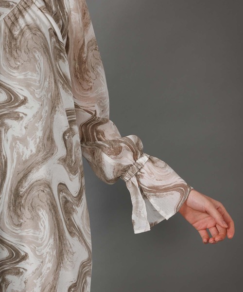 マーブルパターンギャザーワンピース