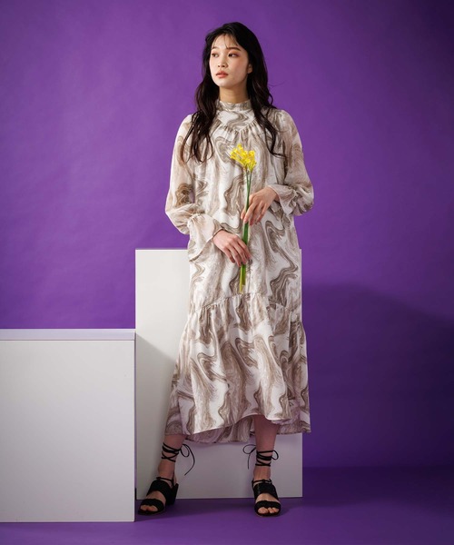 マーブルパターンギャザーワンピース