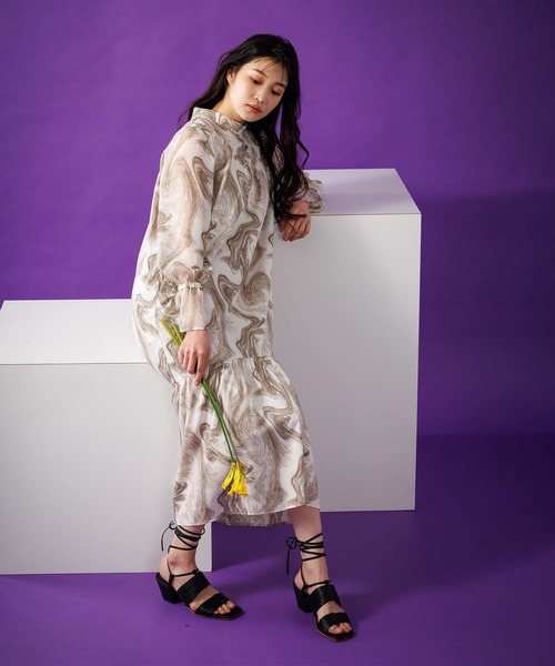 マーブルパターンギャザーワンピース