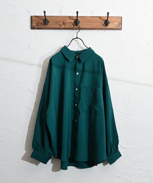 Anytime Songs（エニータイムソングス）の「ビッグシルエット 袖ギャザーシャツ（シャツ/ブラウス・メンズ・グリーン/グレイッシュブルー/グレイッシュベージュ/ホワイト/モカ/ブラック・MEDIUM/LARGE/X-LARGE）」の5枚目の写真