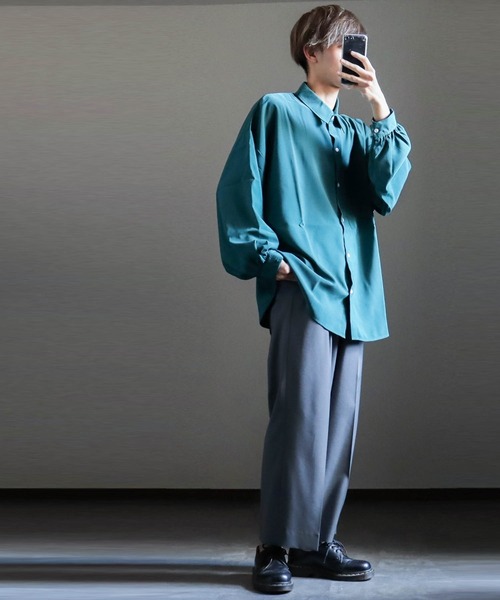 Anytime Songs（エニータイムソングス）の「ビッグシルエット 袖ギャザーシャツ（シャツ/ブラウス・メンズ・グリーン/グレイッシュブルー/グレイッシュベージュ/ホワイト/モカ/ブラック・MEDIUM/LARGE/X-LARGE）」の12枚目の写真